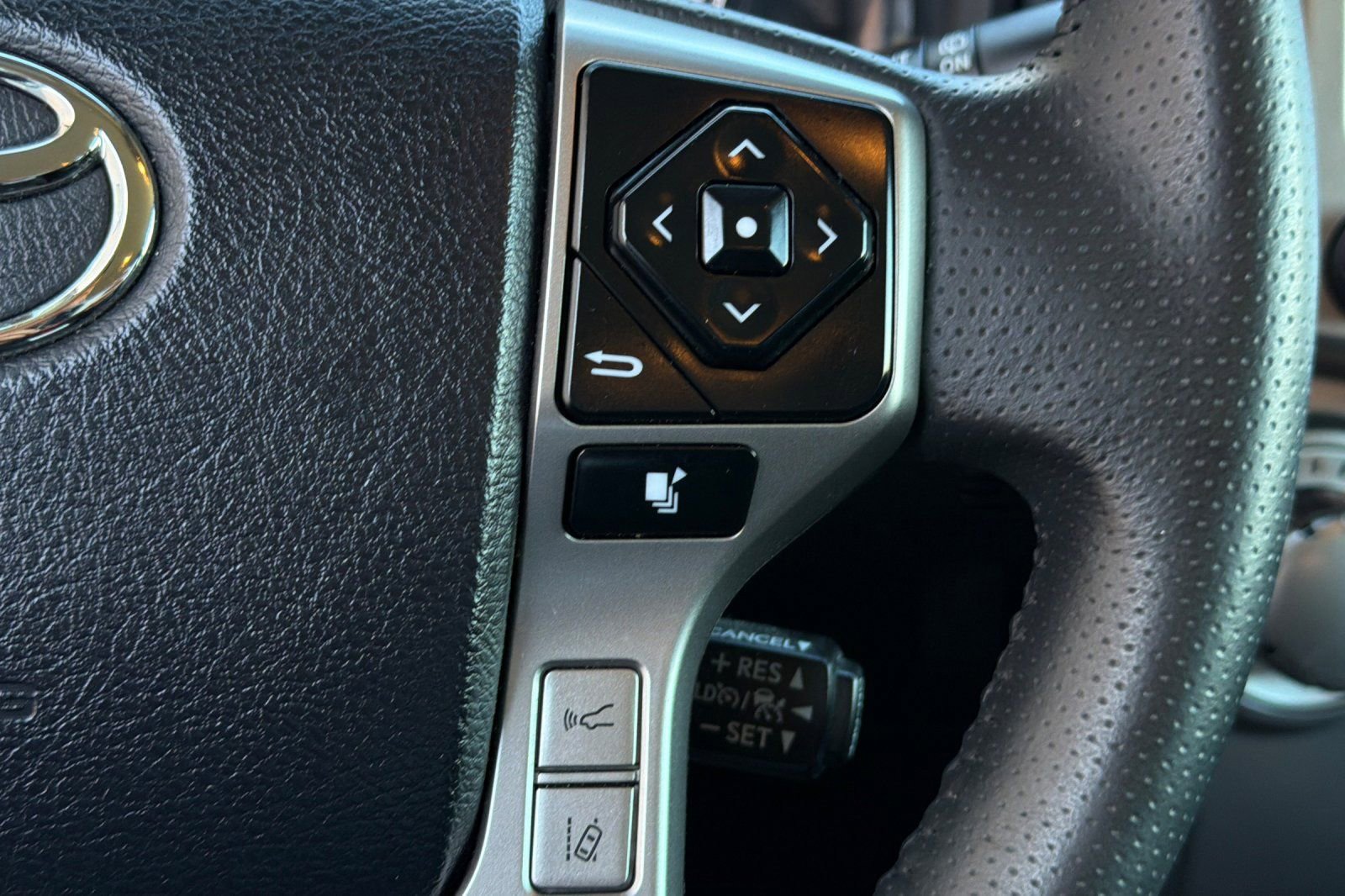 Used 2024 Toyota 4Runner SR5 image 37