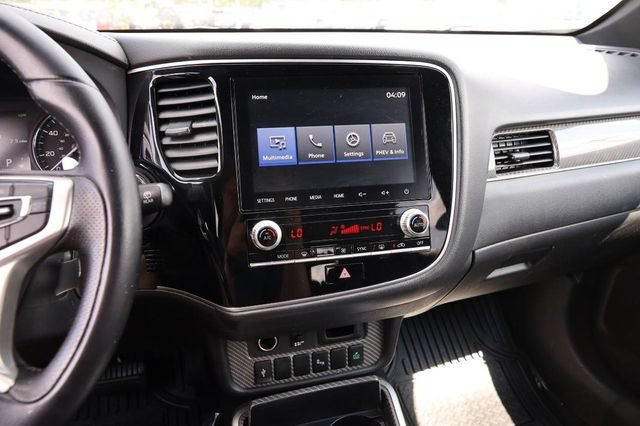 Used 2022 Mitsubishi Outlander SEL AWD/4WD image 16