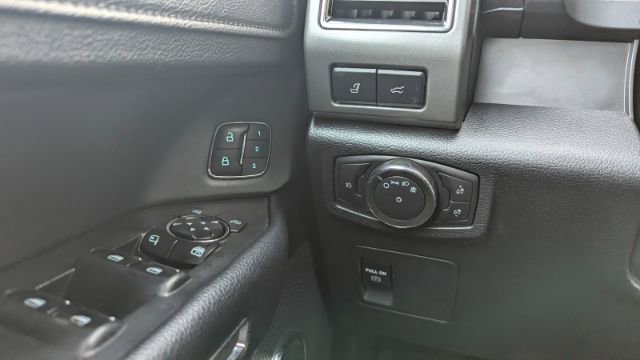 Used 2021 Ford Expedition Max XLT image 32