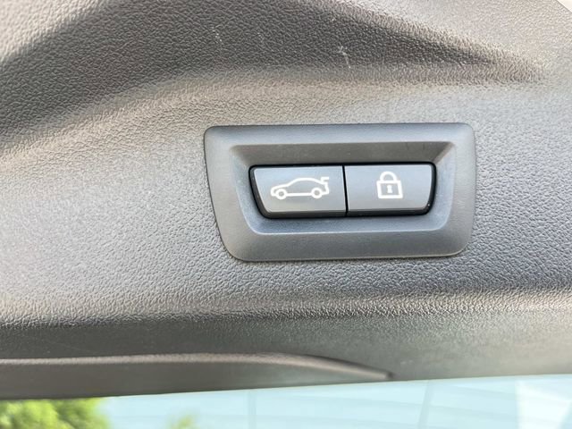 Used 2021 BMW X7 M50i AWD/4WD image 17