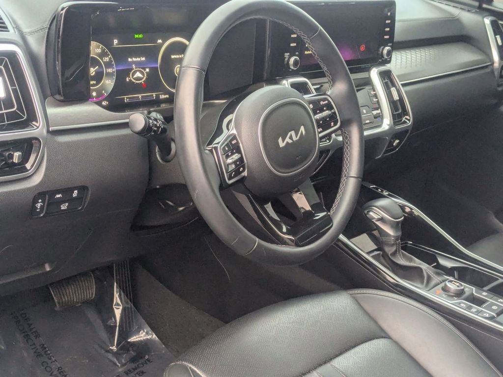 Used 2023 Kia Sorento SX image 15