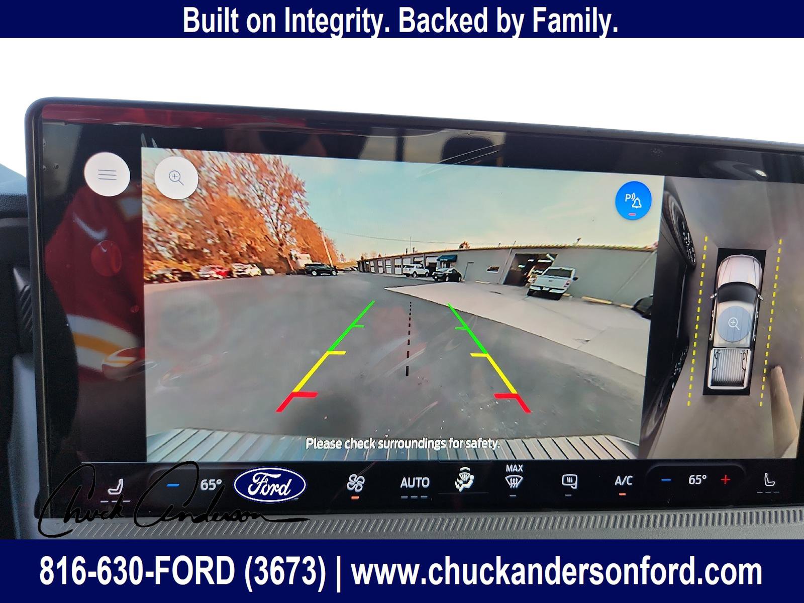 New 2025 Ford Maverick Lariat w/ Black Appearance Package image 18