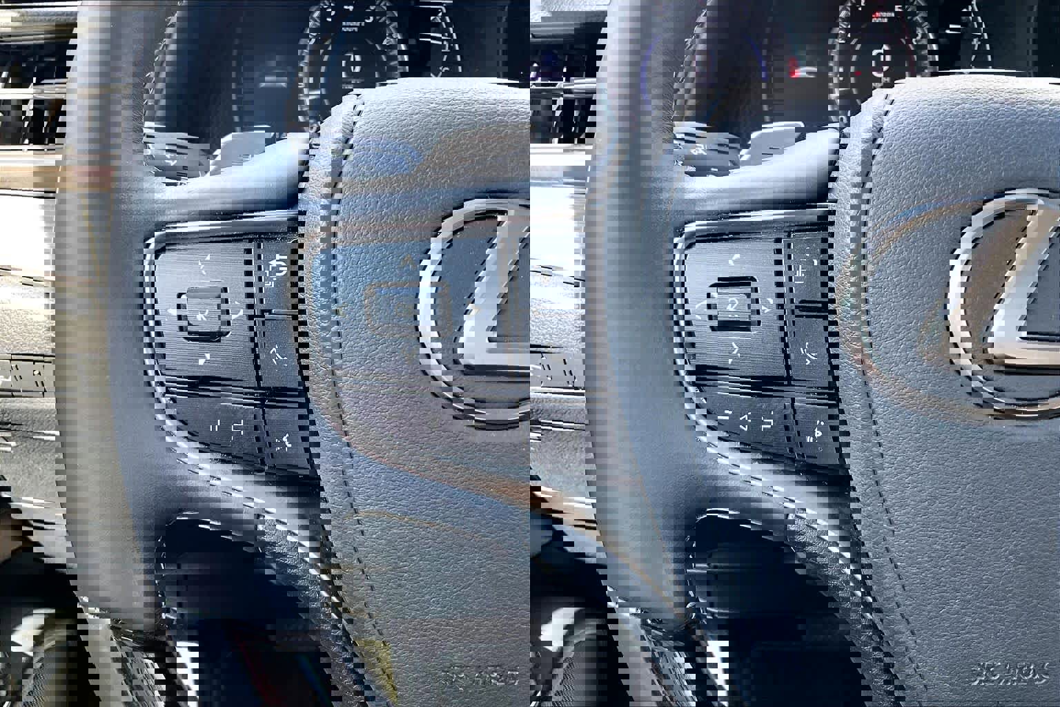 Used 2021 Lexus ES 350 Ultra Luxury w/ Accessory Package 2 image 22