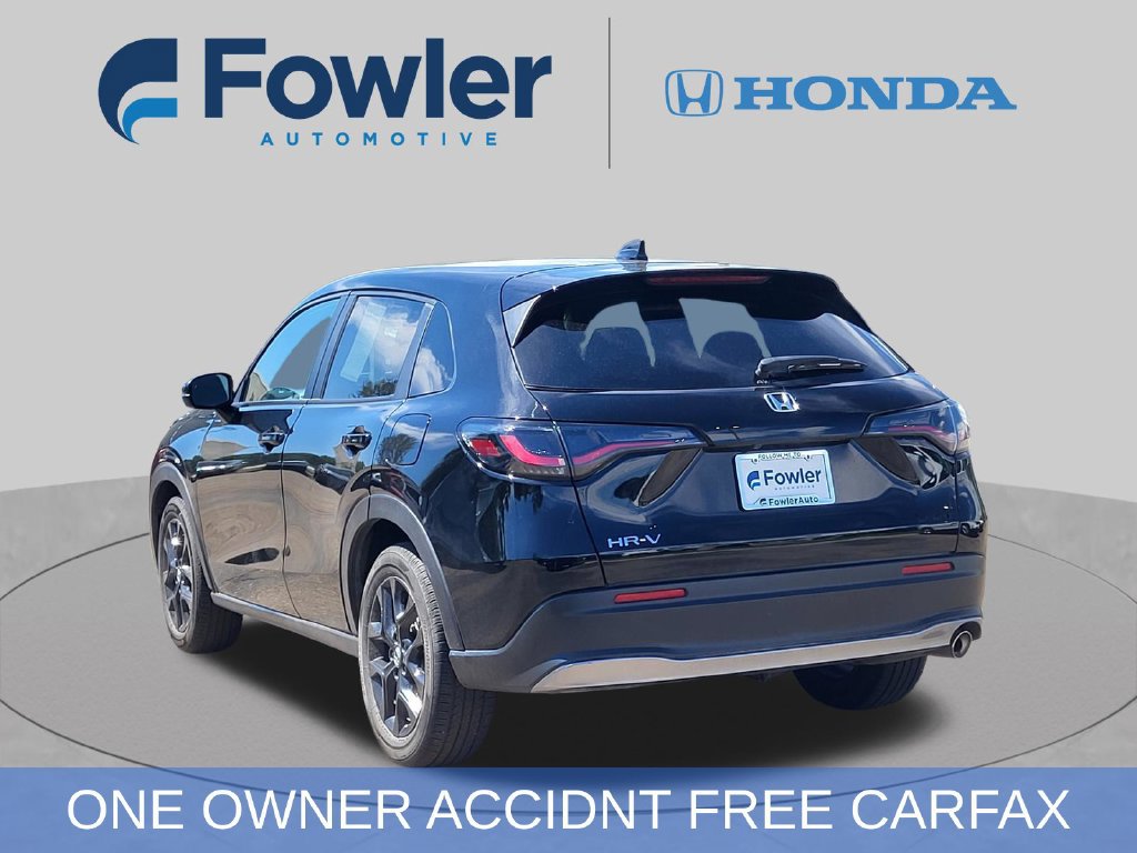 Used 2025 Honda HR-V Sport image 9
