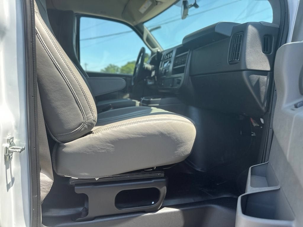New 2026 Chevrolet Express 3500 LS RWD image 22