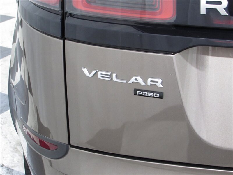 Used 2018 Land Rover Range Rover Velar AWD/4WD image 93