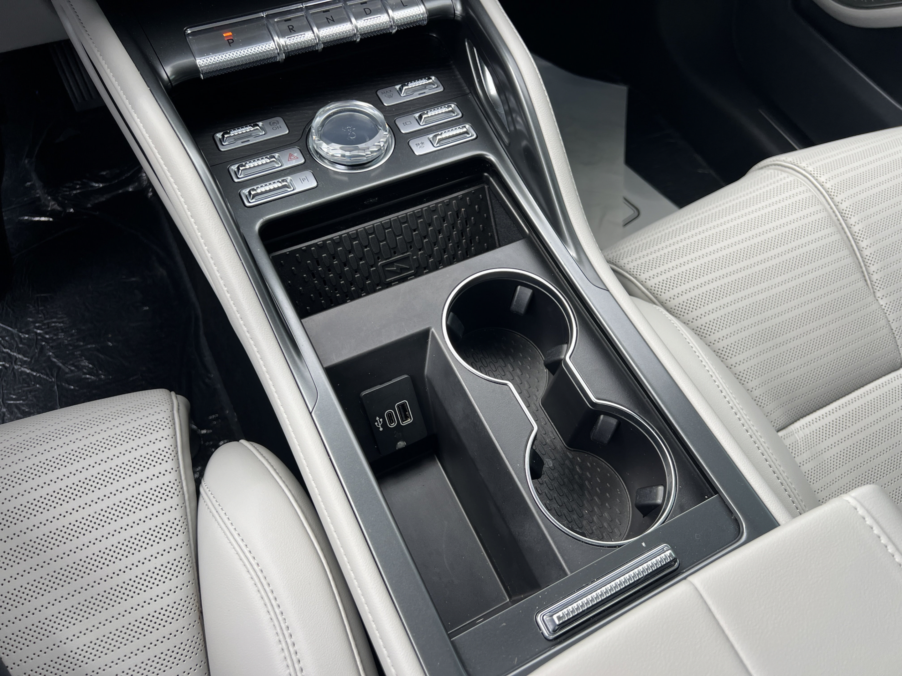 New 2026 Lincoln Nautilus Reserve AWD/4WD image 17
