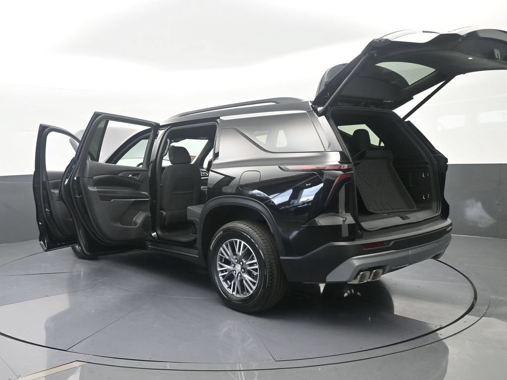 Used 2026 Chevrolet Traverse LT FWD image 75