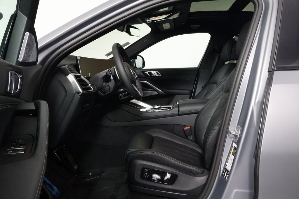 New 2026 BMW X6 M60i image 5