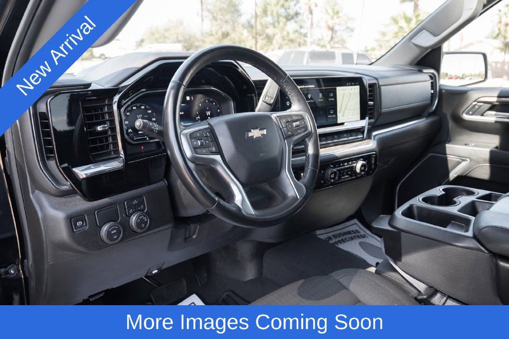 Used 2025 Chevrolet Silverado 1500 LT RWD image 19