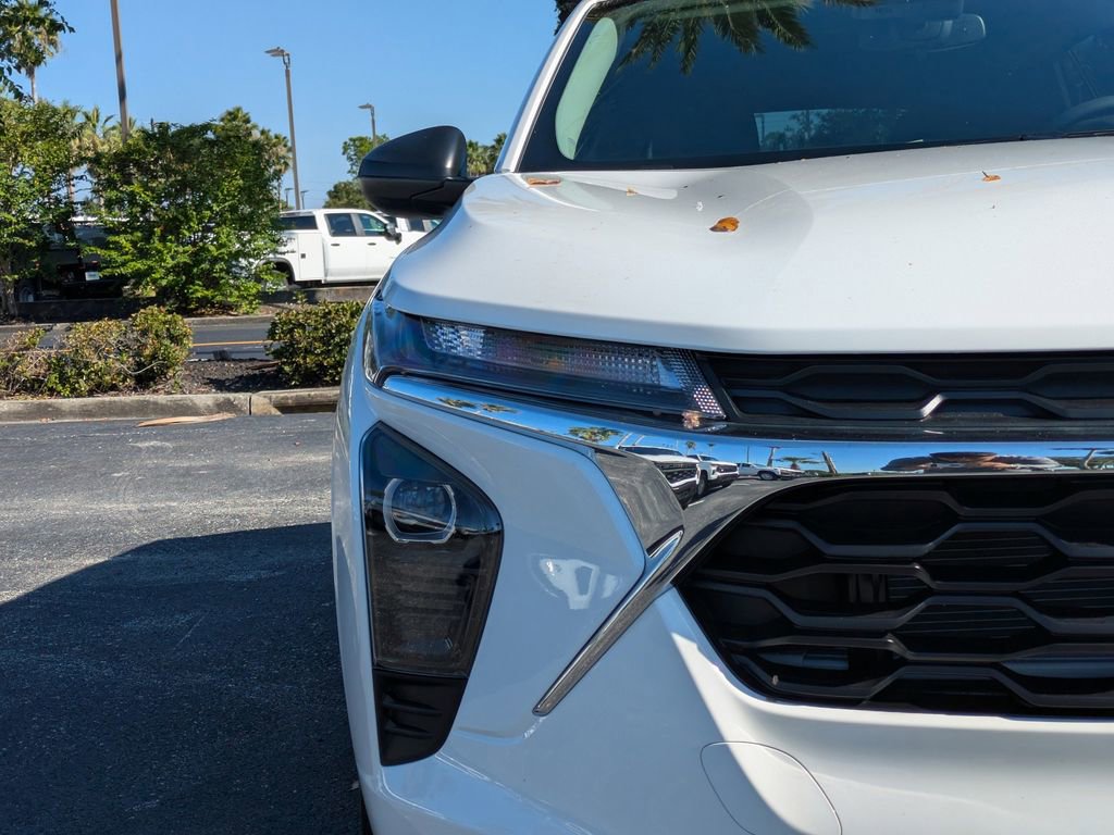 New 2026 Chevrolet Trax LS w/ Driver Confidence Package image 10