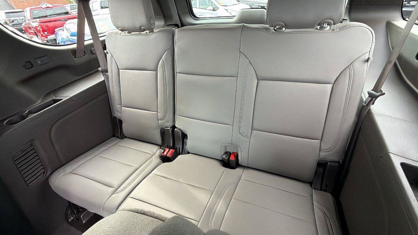 New 2026 Chevrolet Suburban LT w/ Comfort Package AWD/4WD image 20