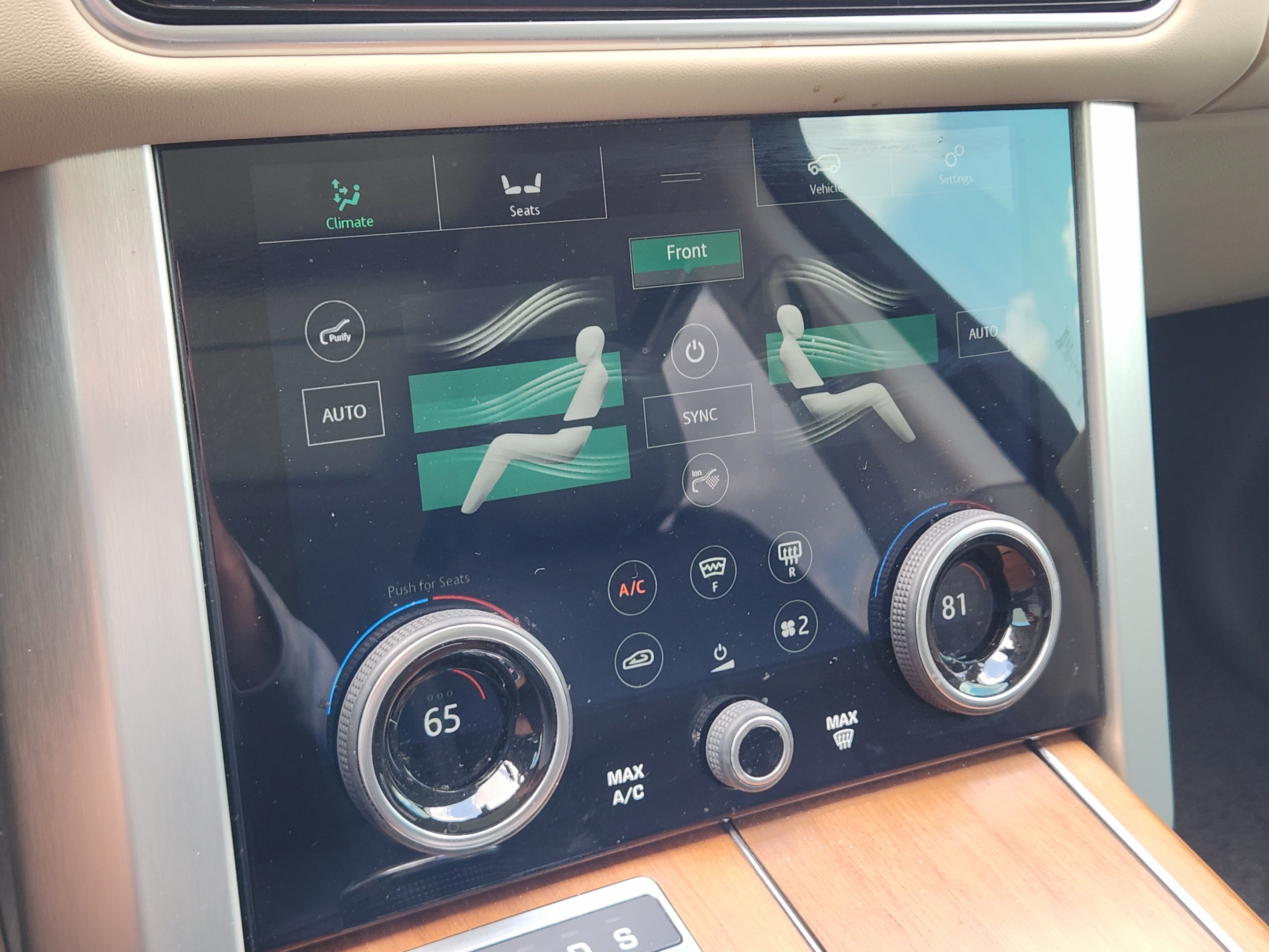 Certified 2022 Land Rover Range Rover P525 Westminster Edition LWB AWD/4WD image 16