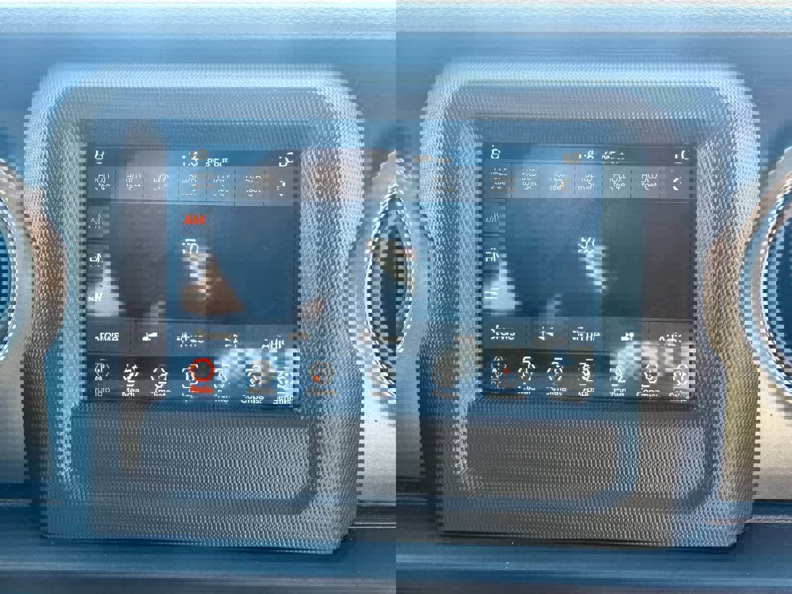 Used 2023 Jeep Wrangler Willys image 12