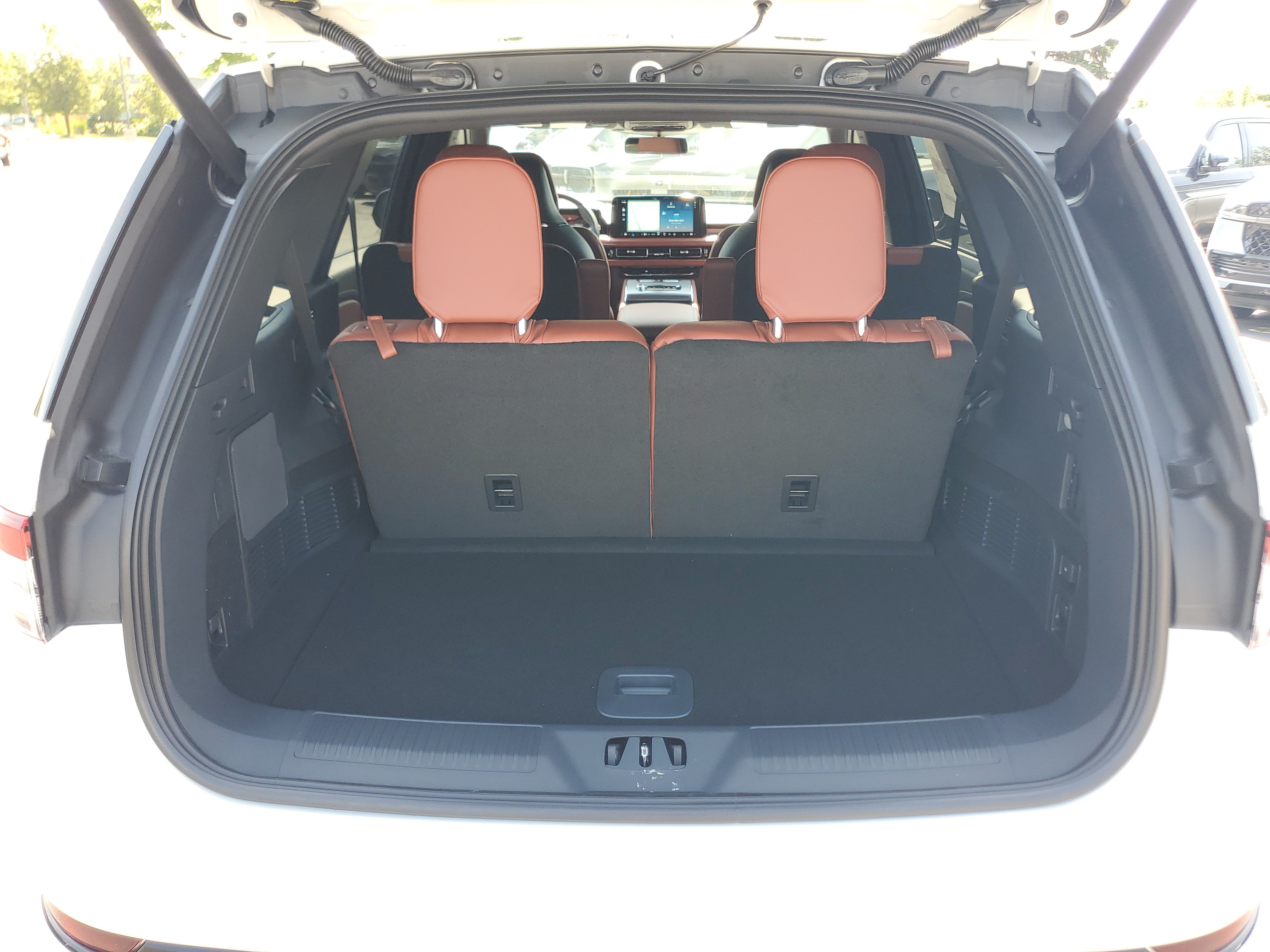 New 2026 Lincoln Aviator Reserve AWD/4WD image 28