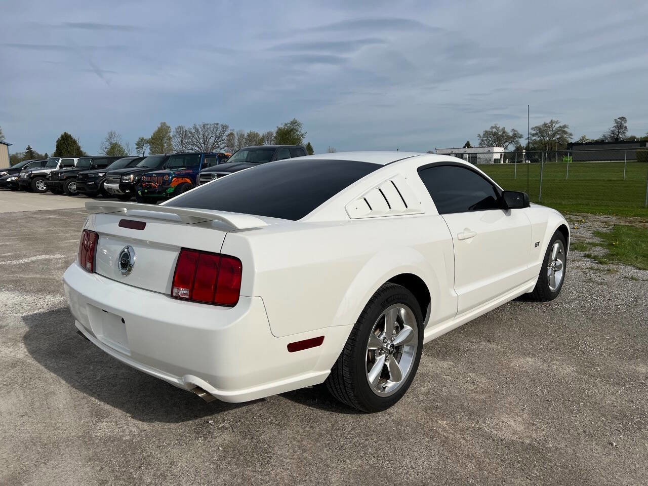 Used 2006 Ford Mustang GT RWD image 8