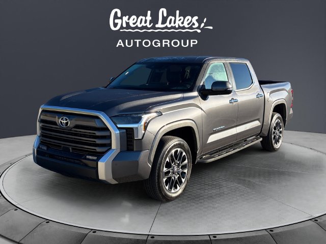Used 2025 Toyota Tundra Limited AWD/4WD image 1