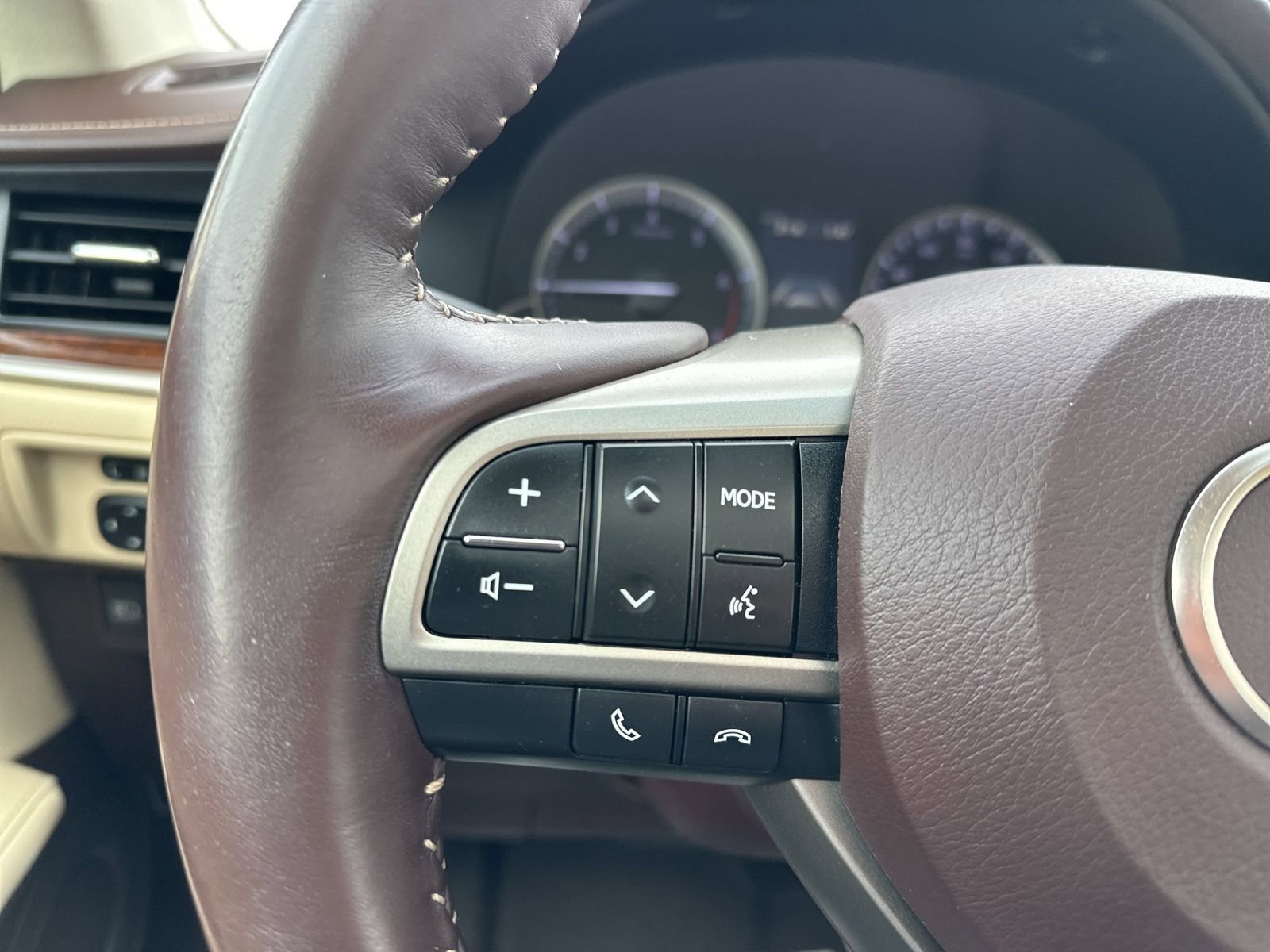 Used 2018 Lexus ES 350 w/ Navigation System Package image 47