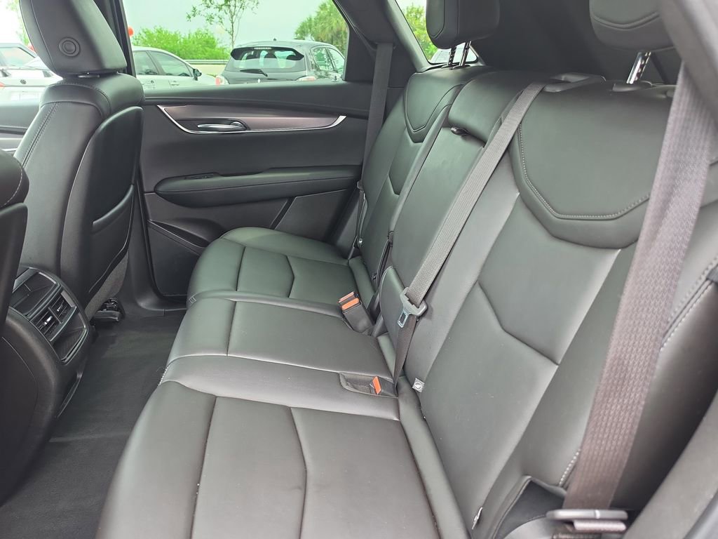 Used 2021 Cadillac XT5 Luxury FWD image 13