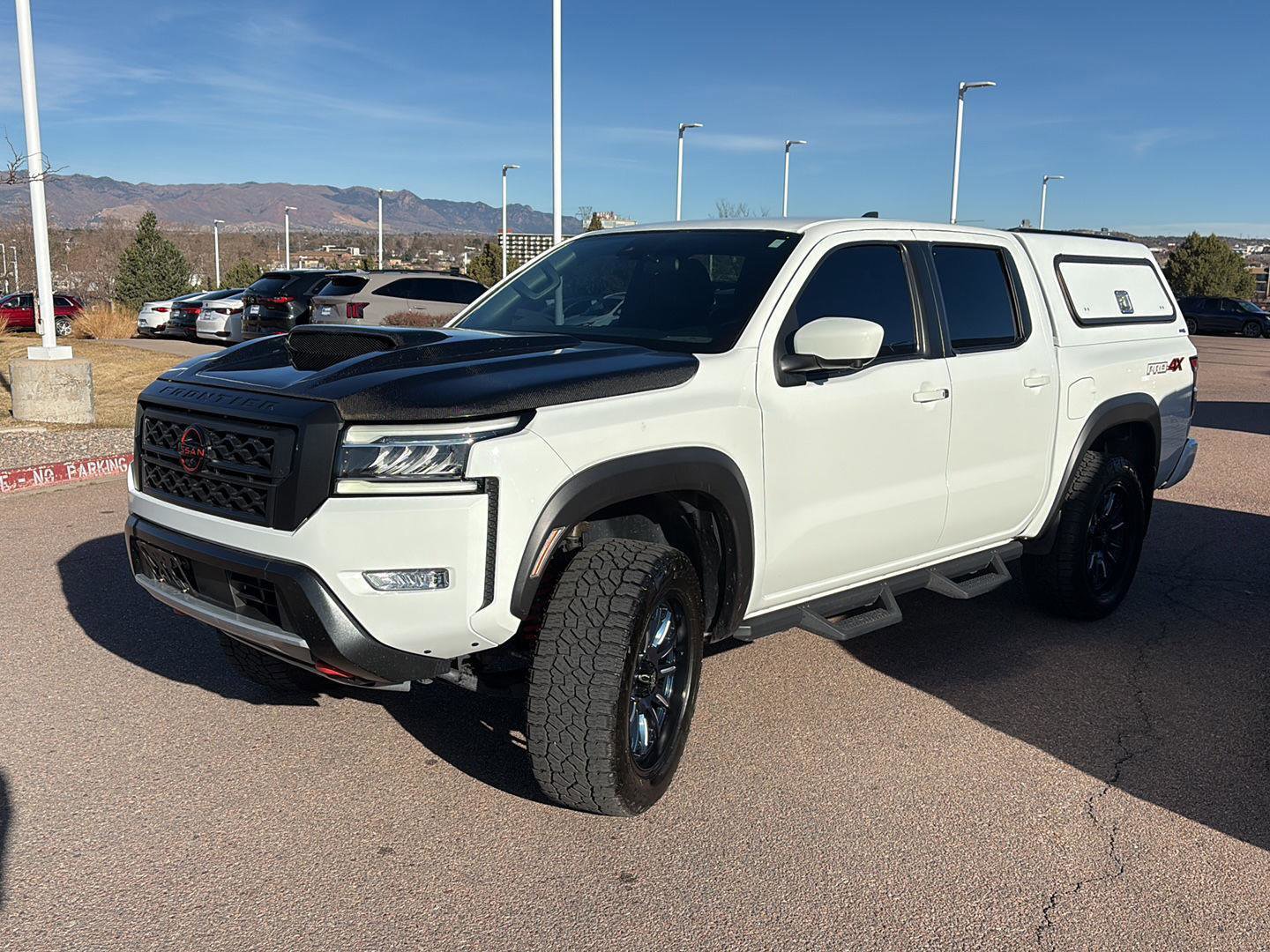 Used 2023 Nissan Frontier PRO-4X w/ Pro Convenience Package image 3