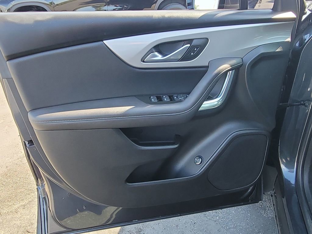 Used 2022 Chevrolet Blazer LT FWD image 21