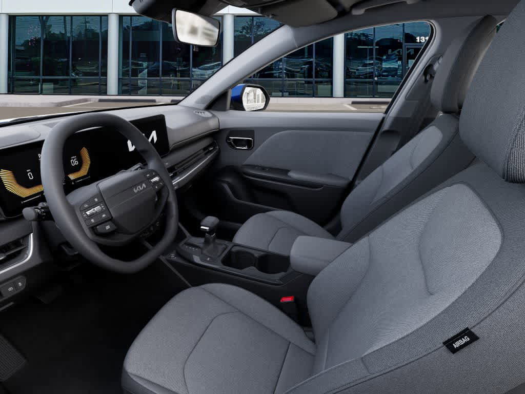 New 2025 Kia K4 LXS image 17