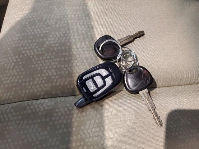 Used 2010 Hyundai Elantra GLS image 30