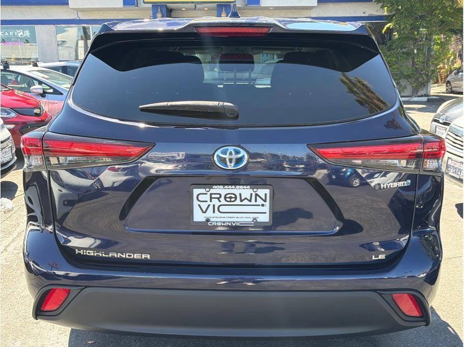 Used 2020 Toyota Highlander LE FWD image 19