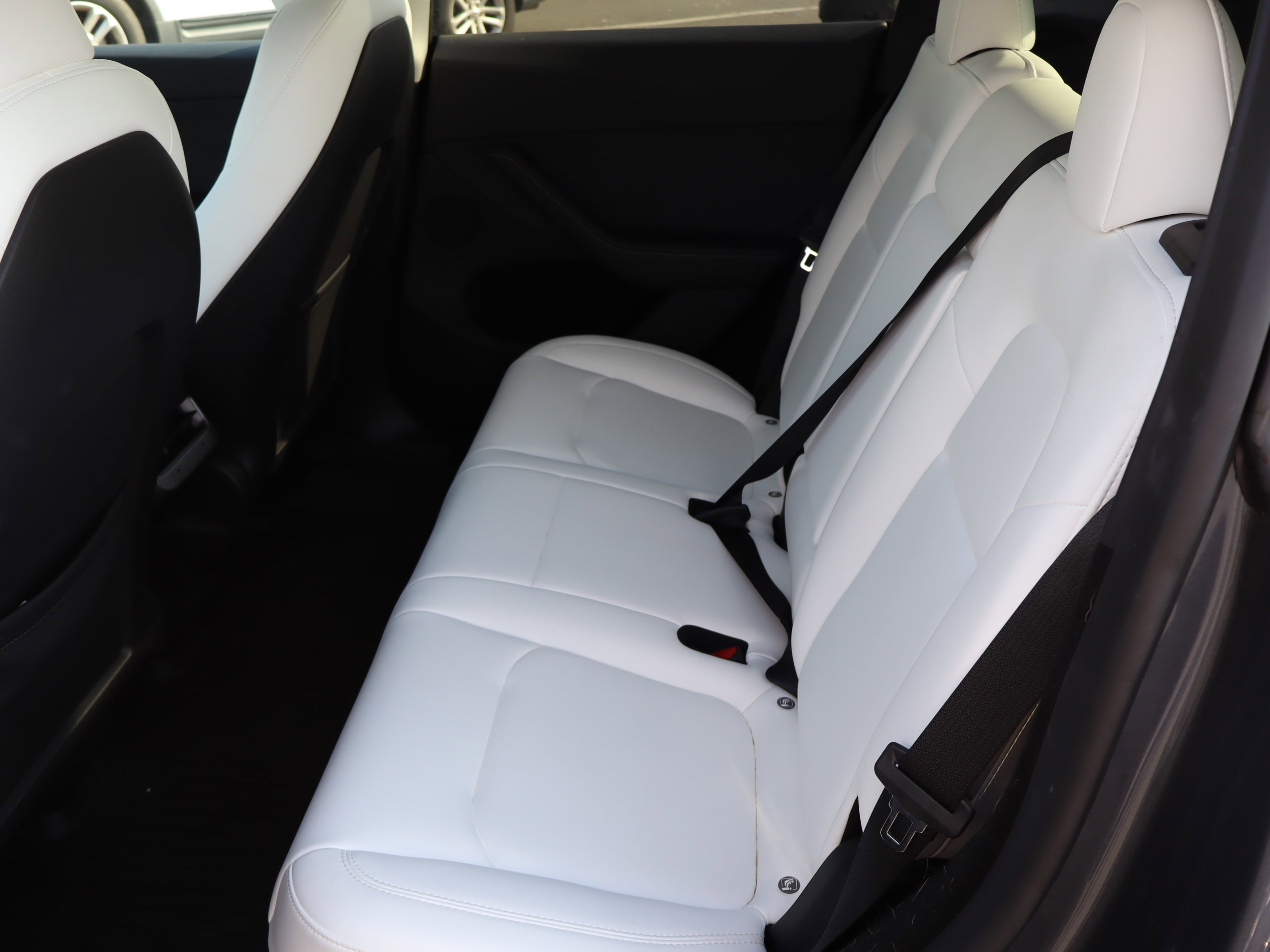 Used 2023 Tesla Model Y AWD image 27