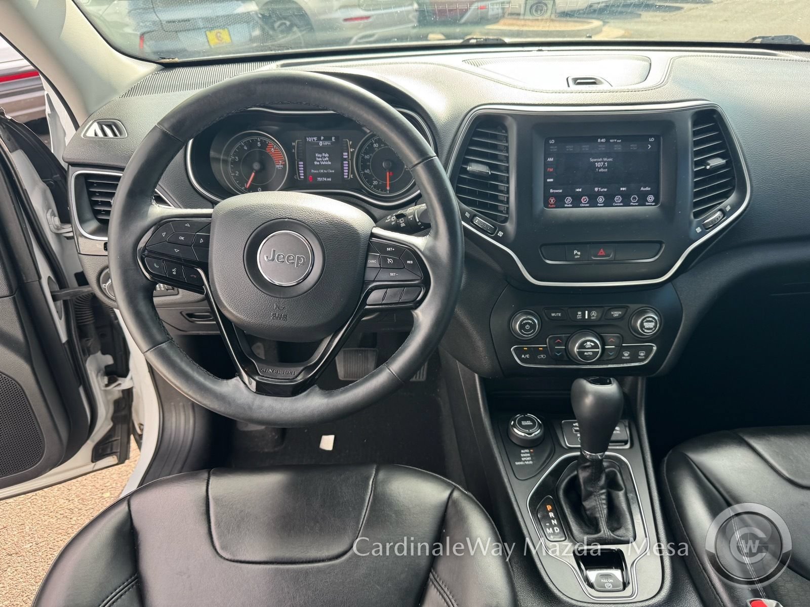 Used 2019 Jeep Cherokee Latitude Plus AWD/4WD image 17