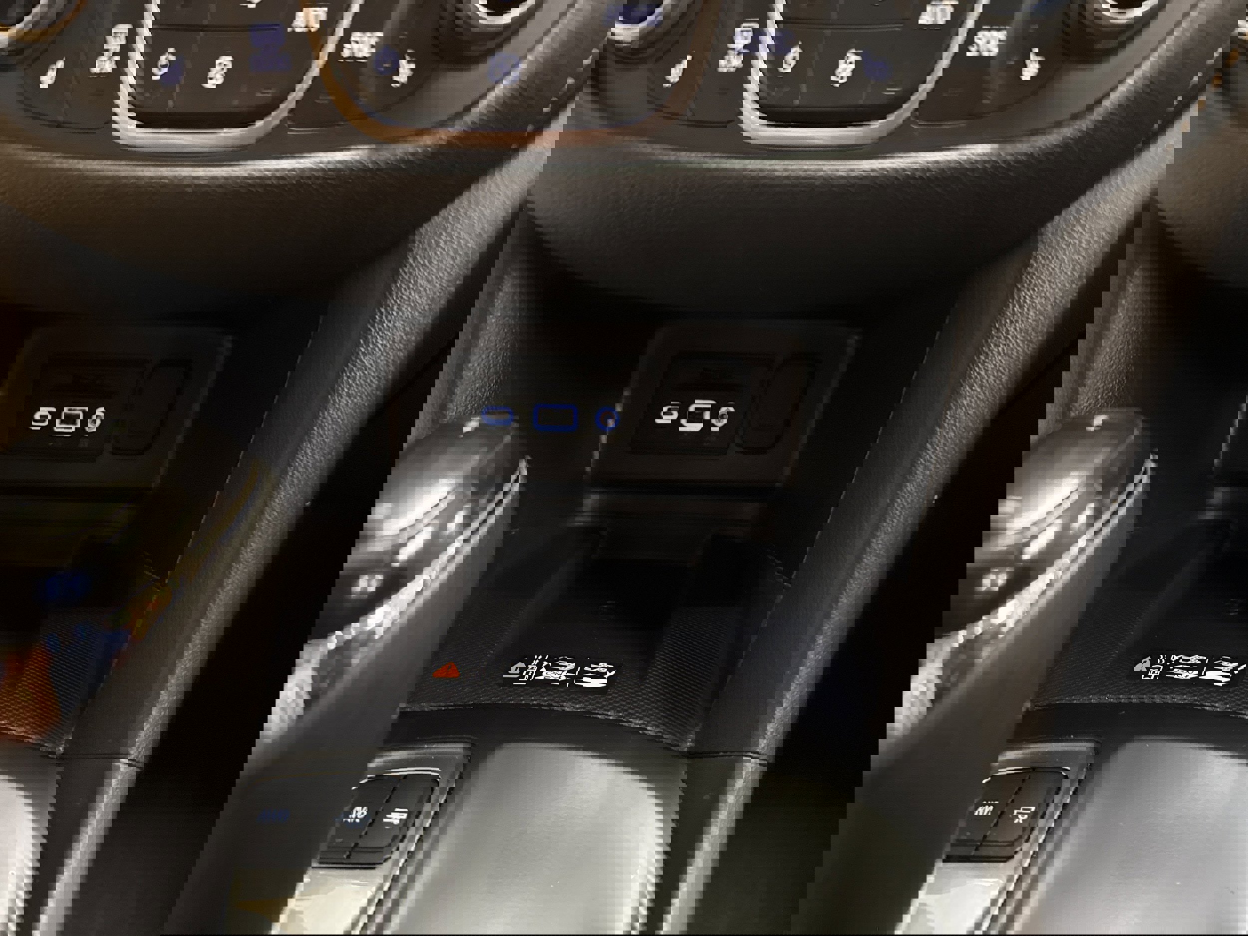 Used 2020 Chevrolet Equinox Premier image 49