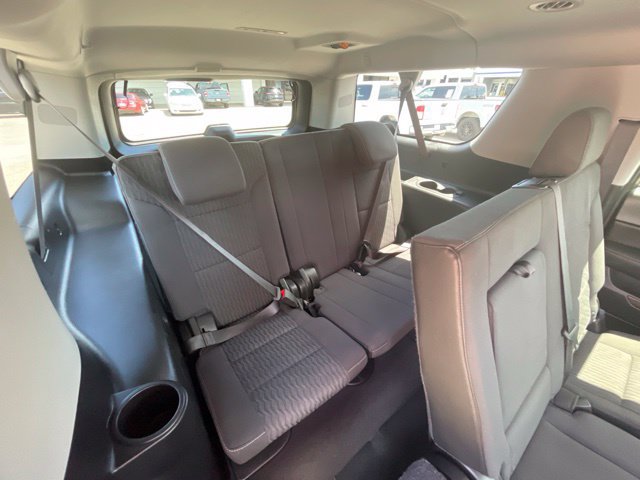 Used 2019 Chevrolet Suburban LS RWD image 15