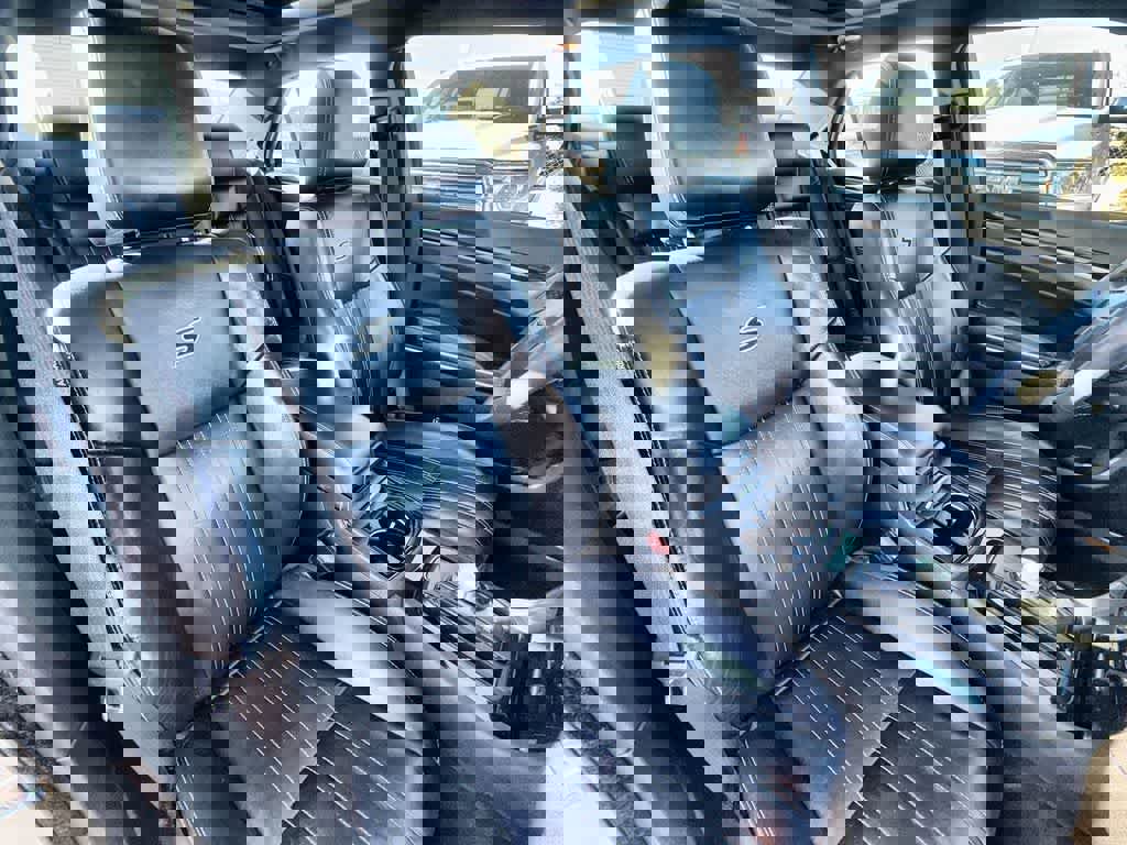 Used 2023 Chrysler 300 S image 14