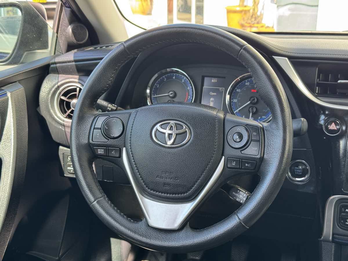 Used 2017 Toyota Corolla SE FWD image 22