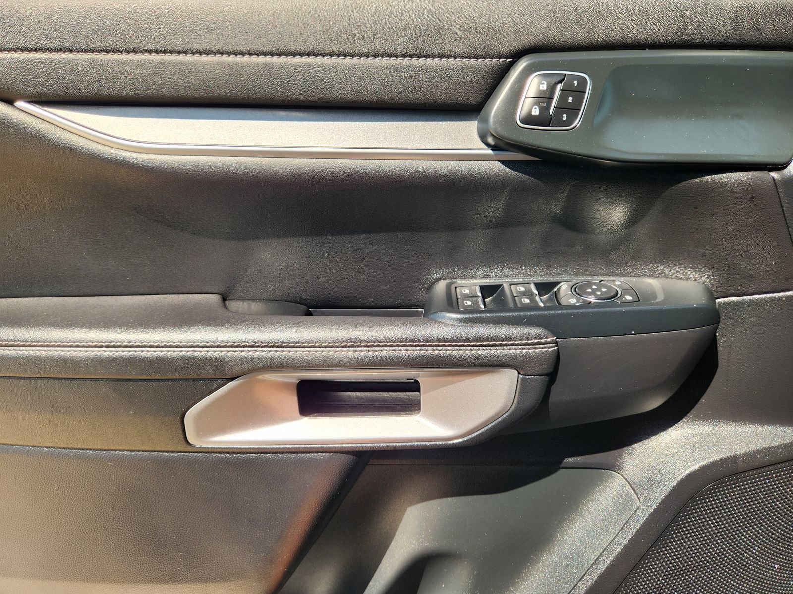 Used 2024 Ford Ranger Lariat w/ FX4 Off-Road Package image 26