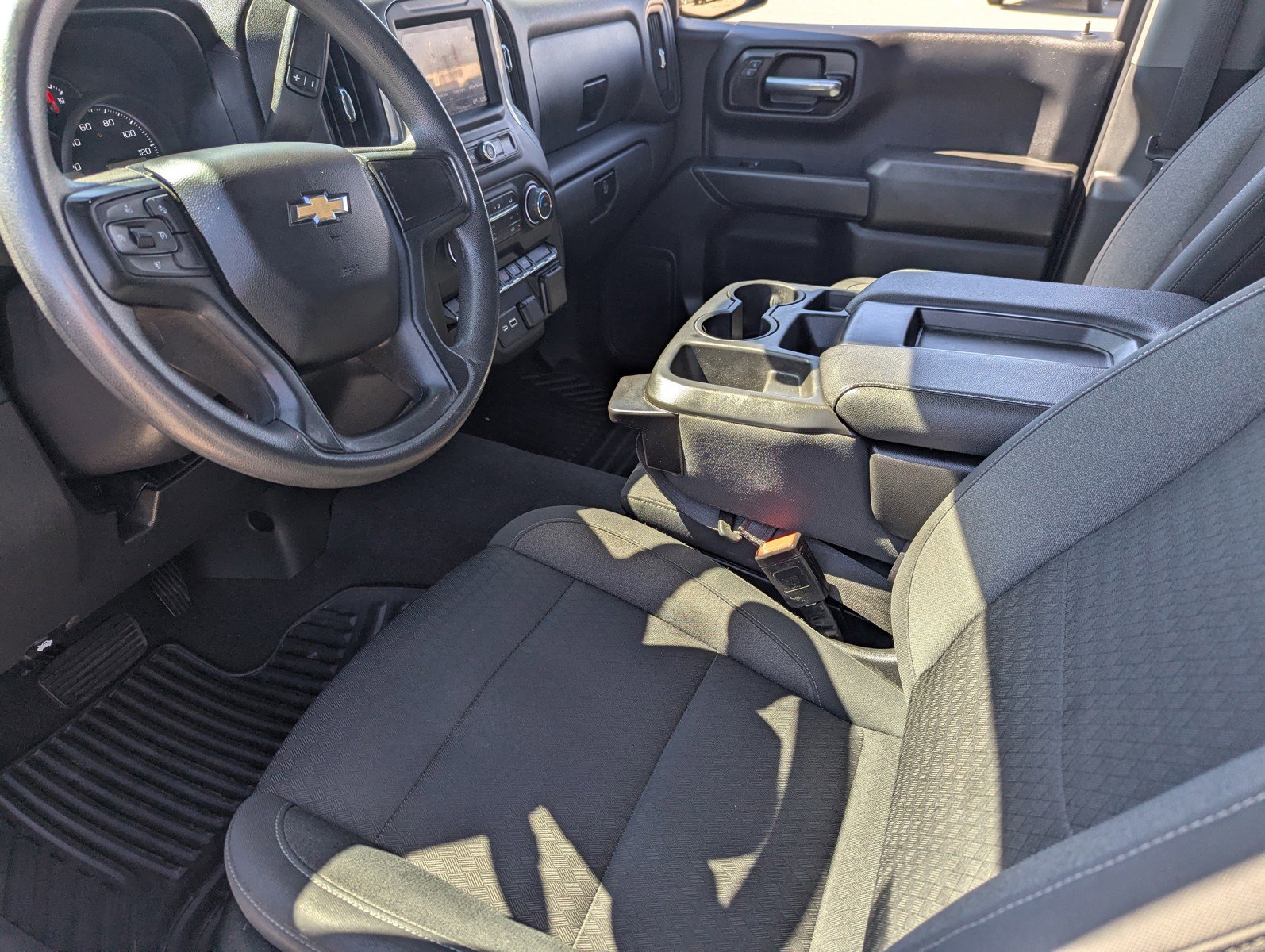 Used 2022 Chevrolet Silverado 1500 Custom image 9