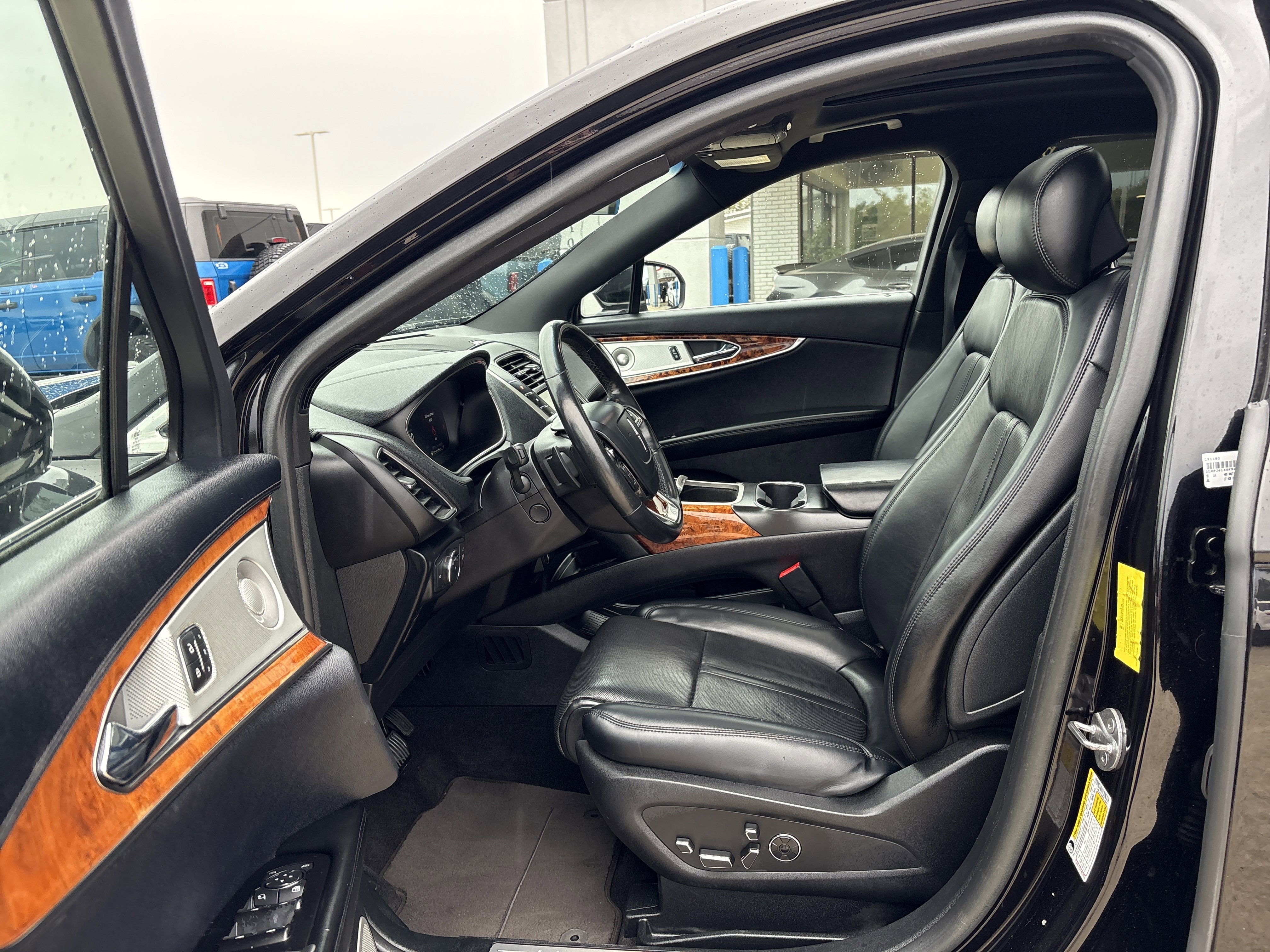 Used 2019 Lincoln Nautilus Reserve w/ Ultimate Package image 10