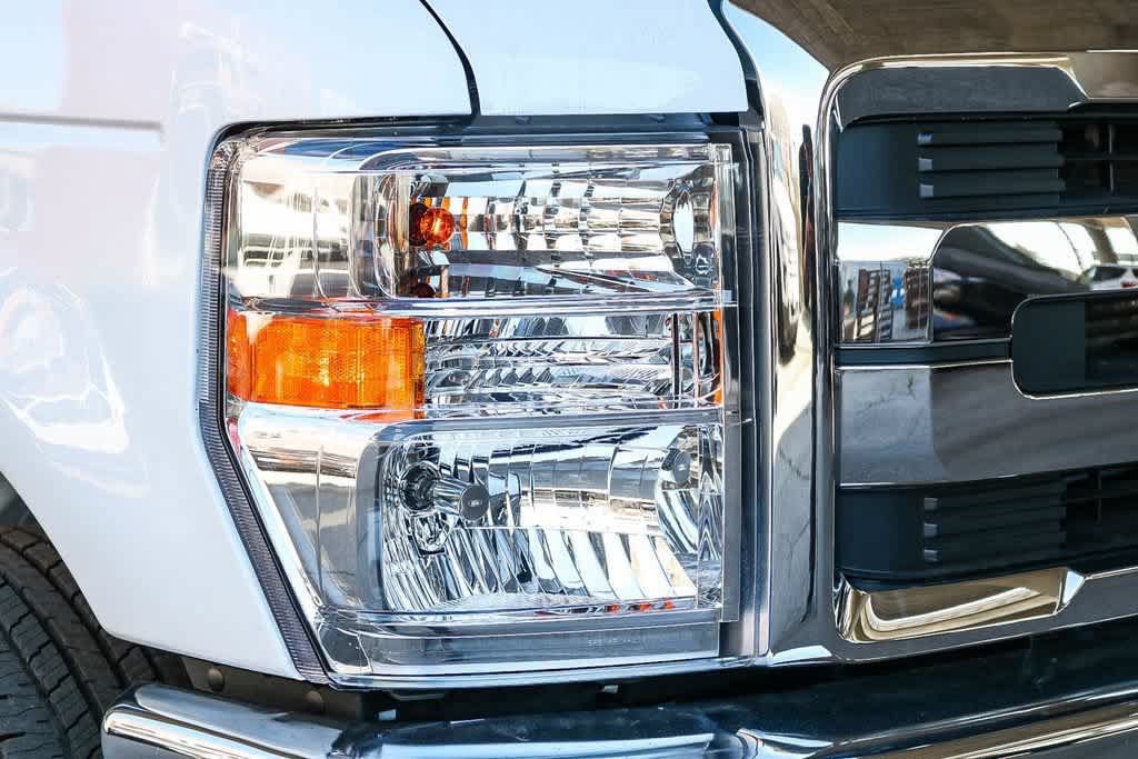 New 2026 Ford E-350 and Econoline 350 Super Duty w/ Power Equipment Group RWD image 7