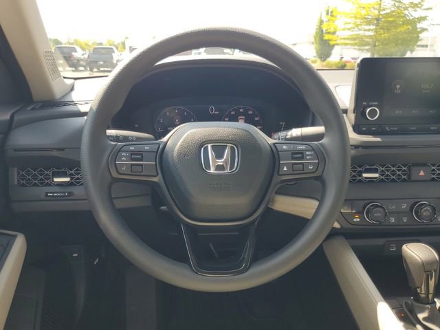 Used 2025 Honda Accord SE image 10