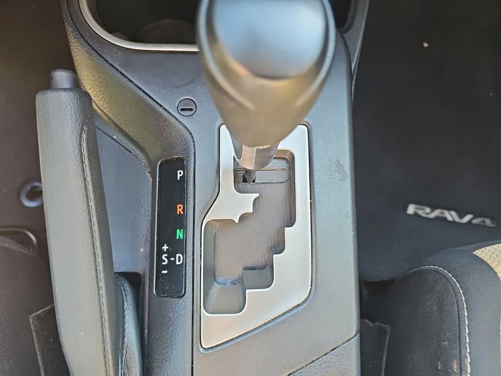 Used 2018 Toyota RAV4 XLE FWD image 24