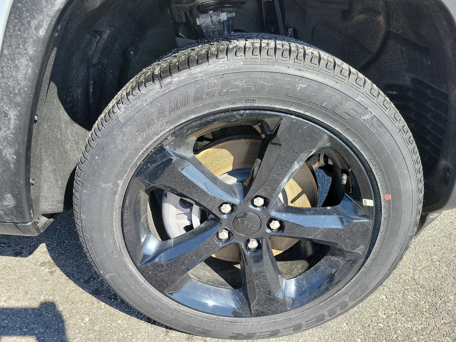 Used 2024 Jeep Grand Cherokee L Laredo image 5