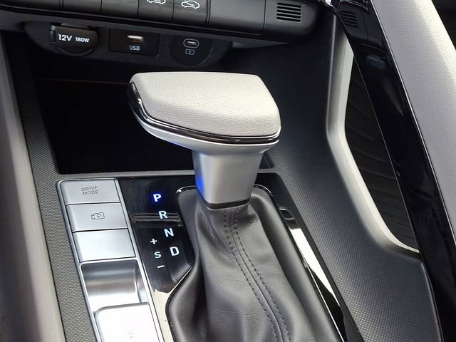 Used 2024 Hyundai Elantra Blue image 14