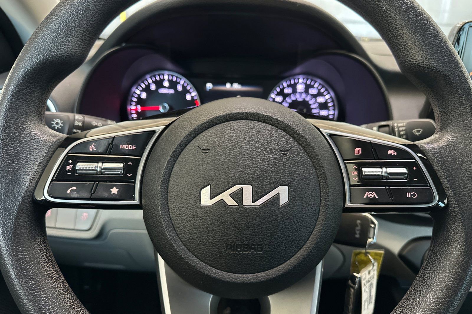 Used 2023 Kia Forte LXS w/ LXS Technology Package image 23