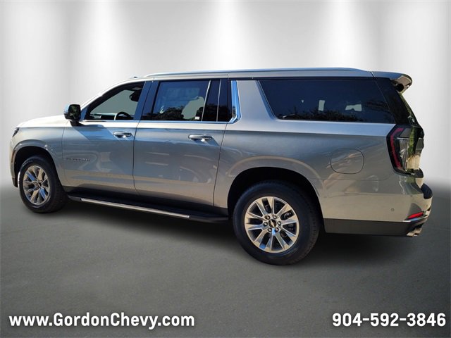 New 2025 Chevrolet Suburban Premier image 4