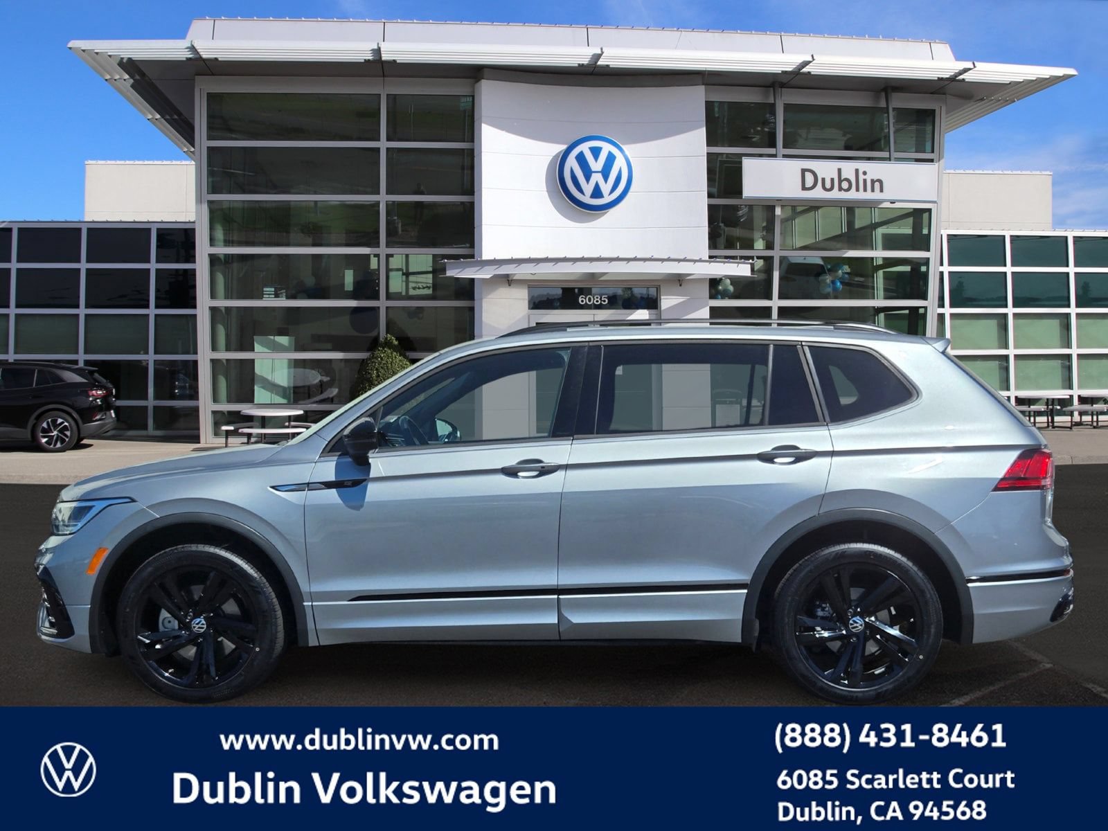 Certified 2023 Volkswagen Tiguan SE R-Line FWD image 7