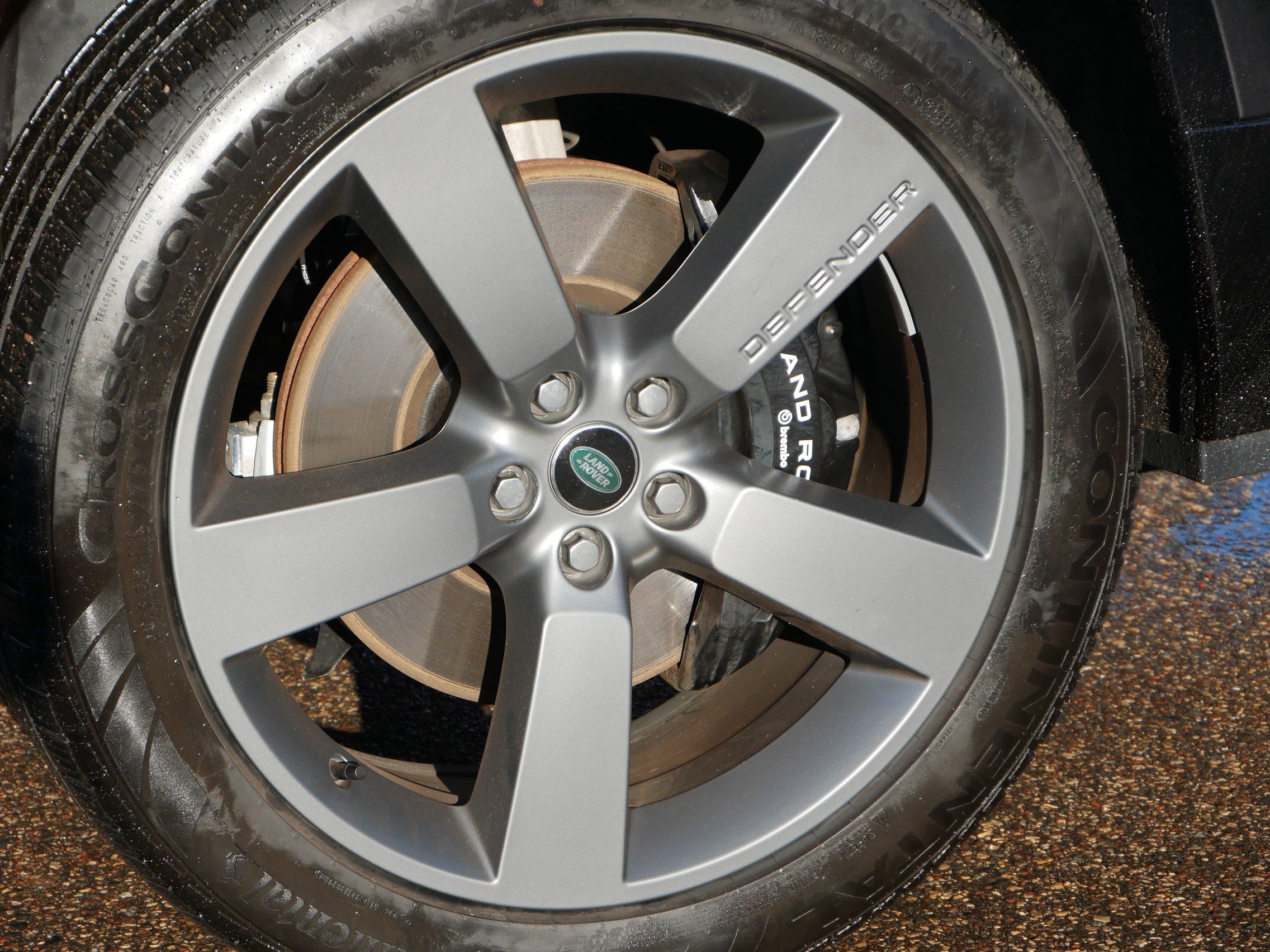 Certified 2025 Land Rover Defender 110 V8 image 10