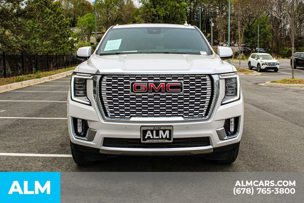Used 2023 GMC Yukon XL Denali image 10