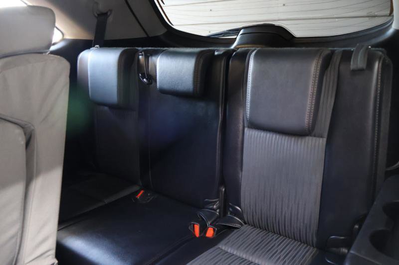 Used 2016 Toyota Highlander Plus AWD/4WD image 25