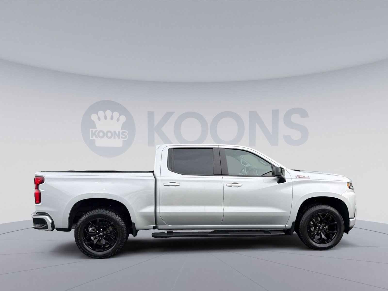 Certified 2022 Chevrolet Silverado 1500 RST w/ LPO, Blackout Package AWD/4WD image 8