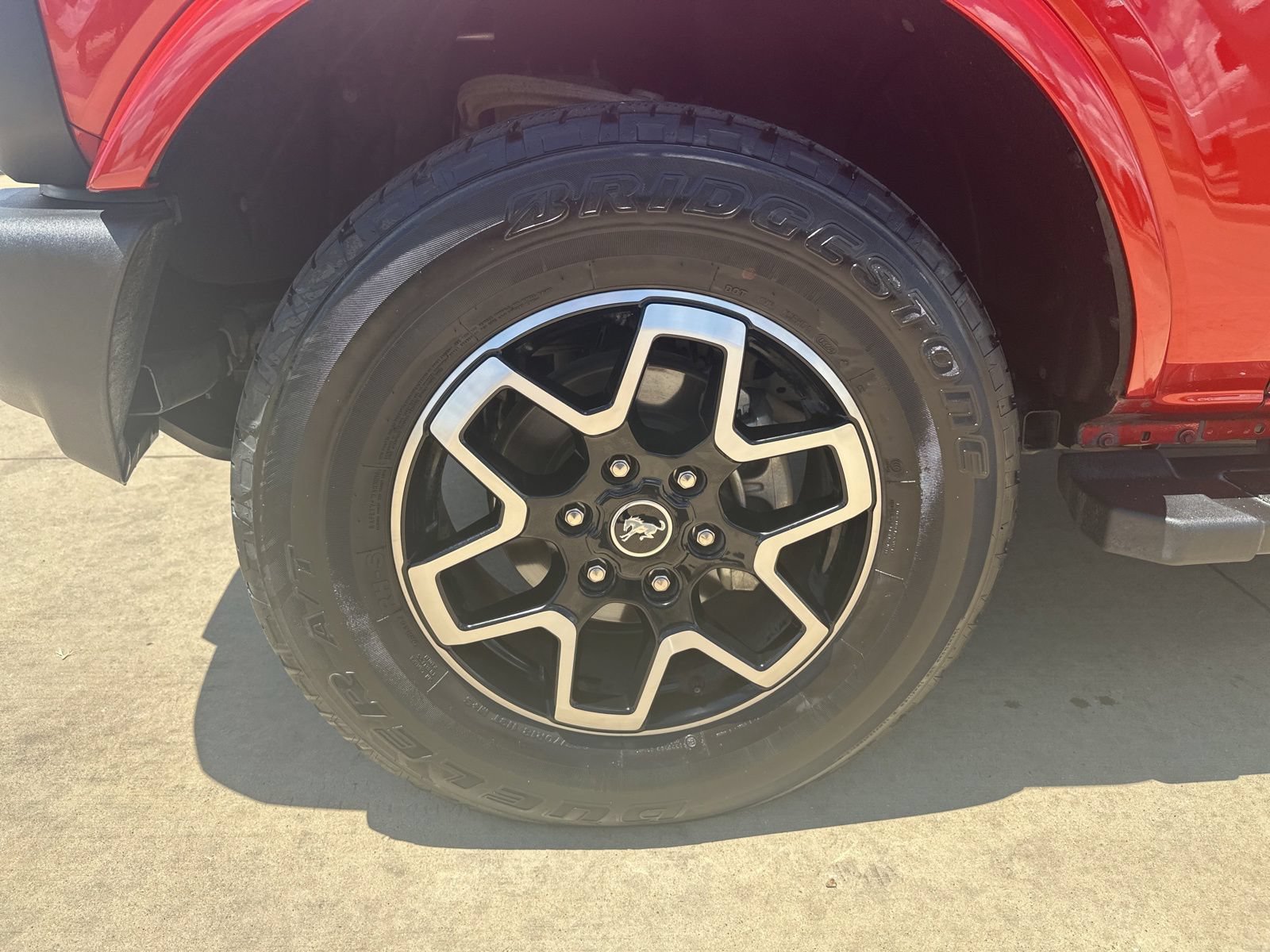 Used 2024 Ford Bronco Outer Banks AWD/4WD image 12